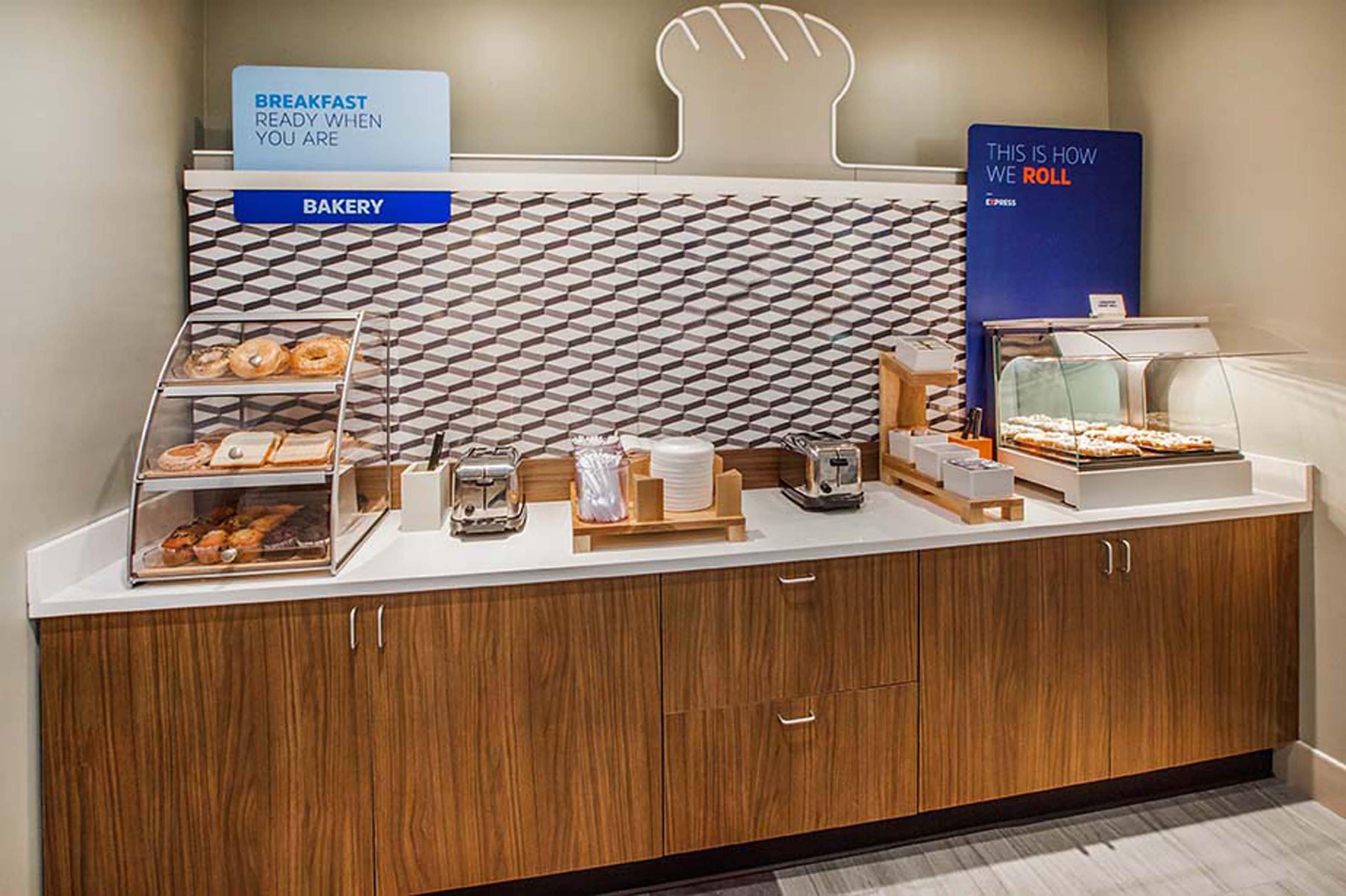 Holiday Inn Express & Suites Plano East - Richardson By Ihg Eksteriør billede